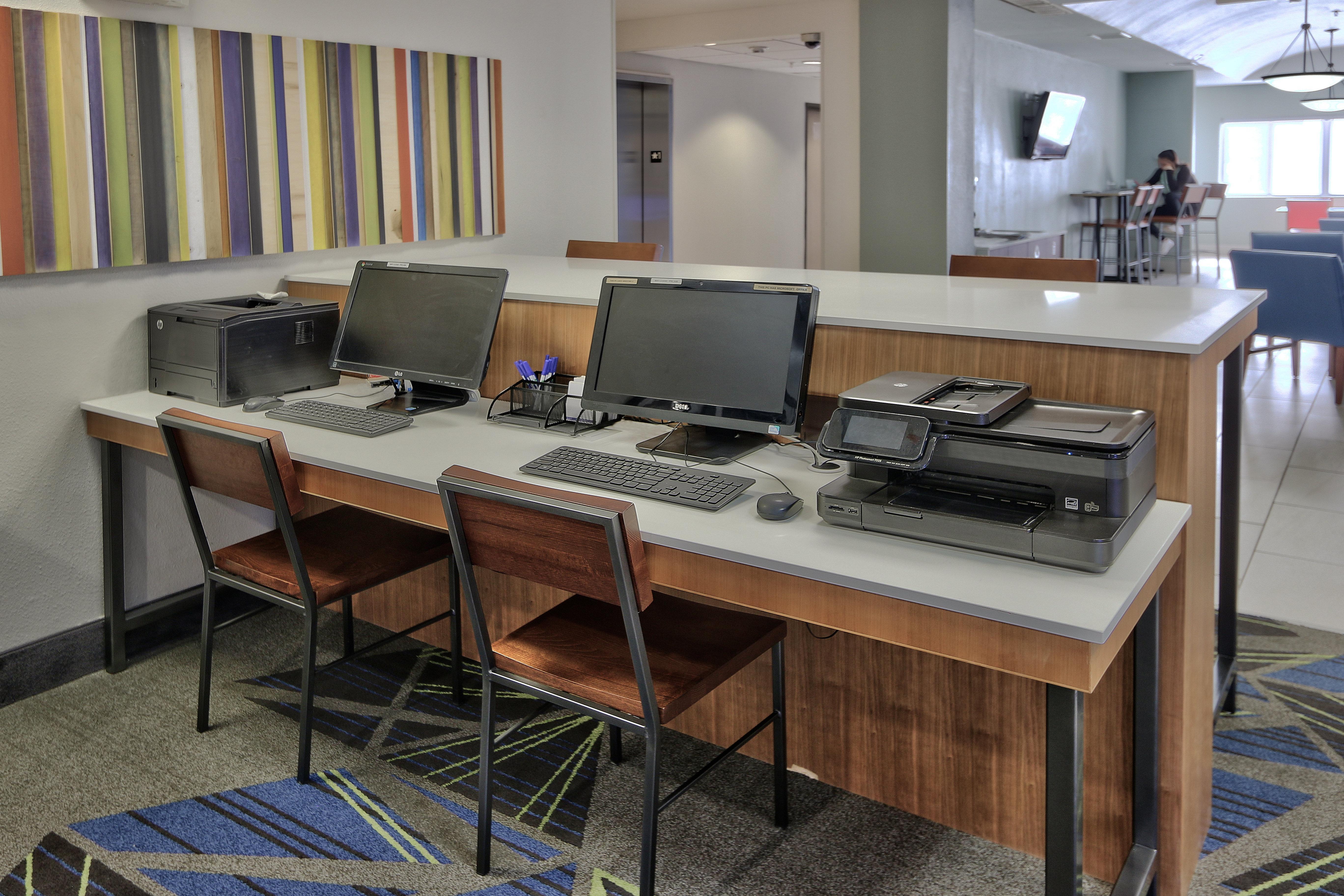Holiday Inn Express & Suites Portales By Ihg Eksteriør bilde