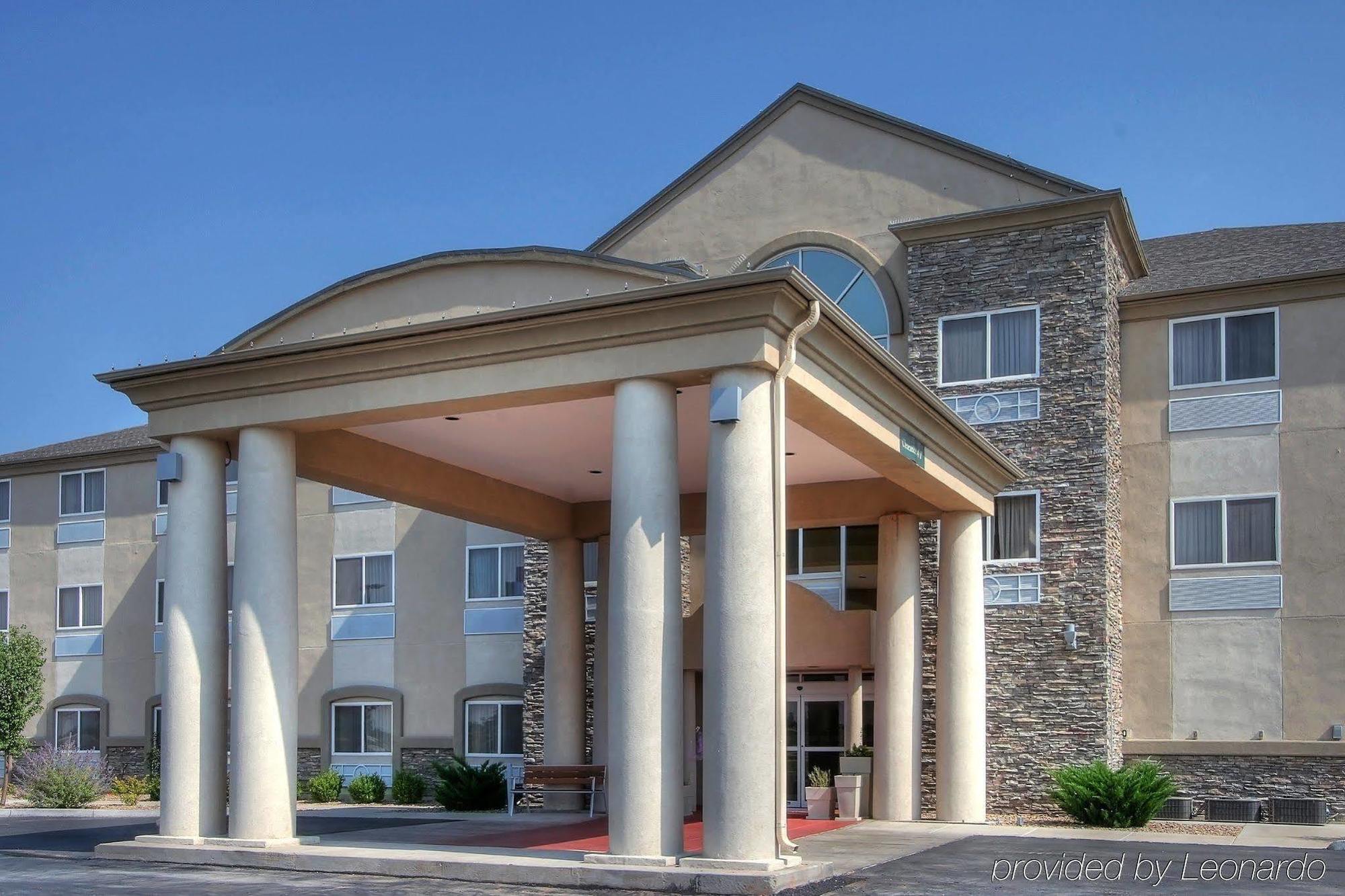 Holiday Inn Express & Suites Portales By Ihg Eksteriør bilde