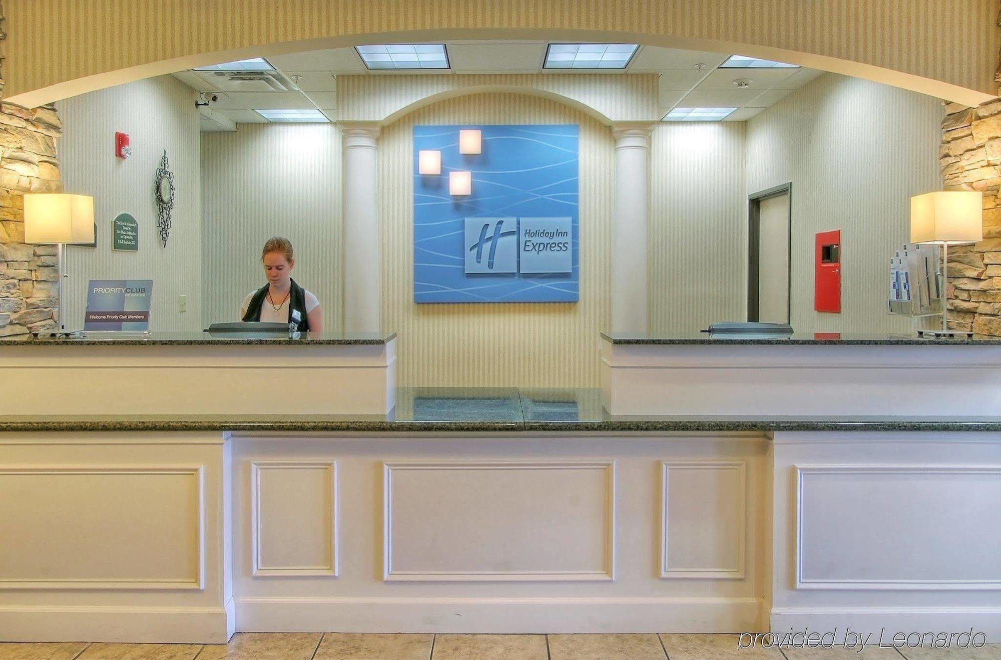 Holiday Inn Express & Suites Portales By Ihg Eksteriør bilde