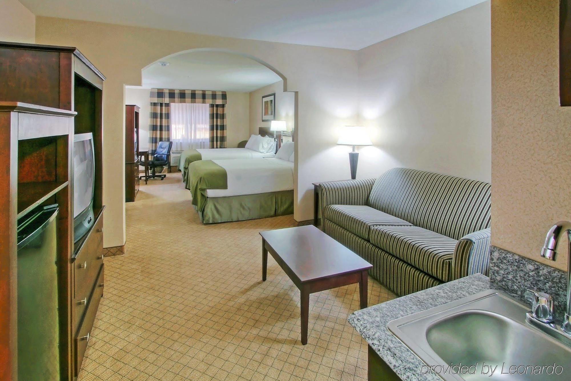 Holiday Inn Express & Suites Portales By Ihg Rom bilde