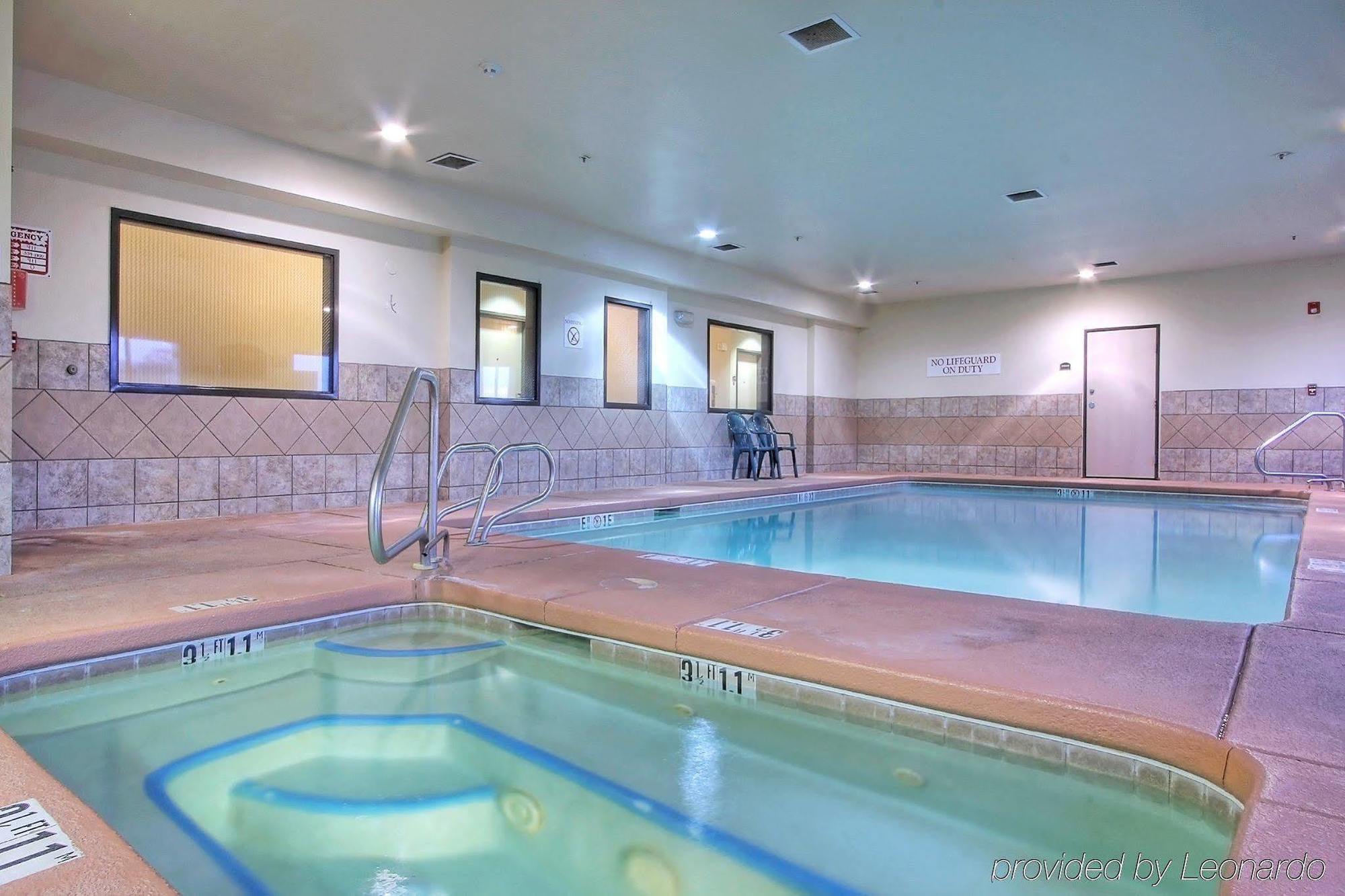 Holiday Inn Express & Suites Portales By Ihg Eksteriør bilde