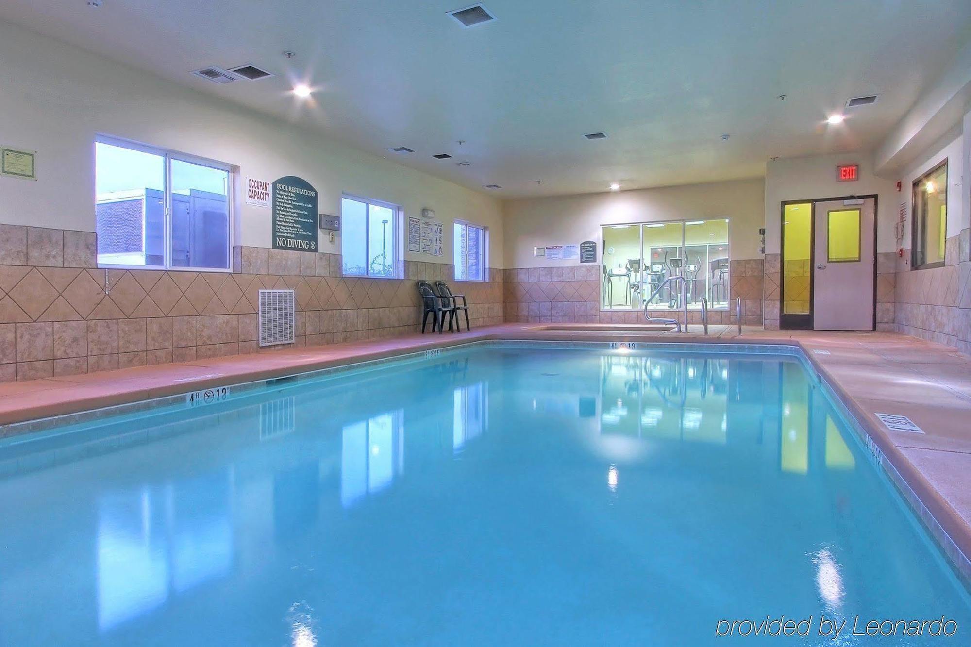Holiday Inn Express & Suites Portales By Ihg Eksteriør bilde